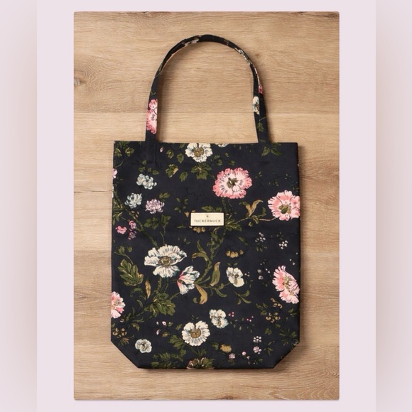 Tuckernuck Handbags - ❌SOLD❌NEW [Tuckernuck] Floral Designer Shopping Tote Everyday Shoulder Bag